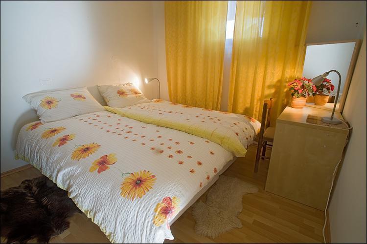 Apartments And Rooms Tajcr โบเว็ก ห้อง รูปภาพ